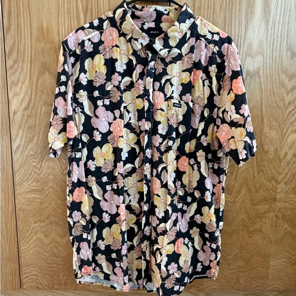RVCA Men's Multicolor Floral Button Down Shirt